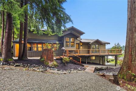 1311 Lake Roesiger
