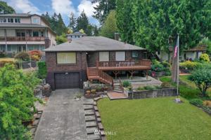 9035 Edgewater SW