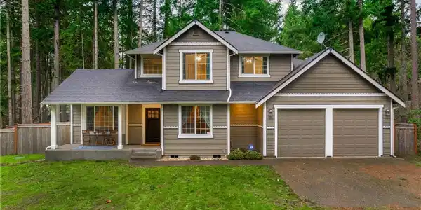 18411 Blue Hills SE