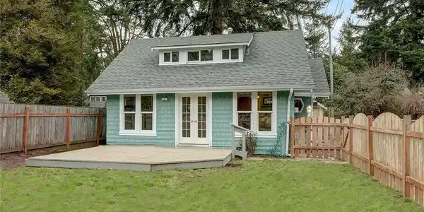 516 Eskridge SE