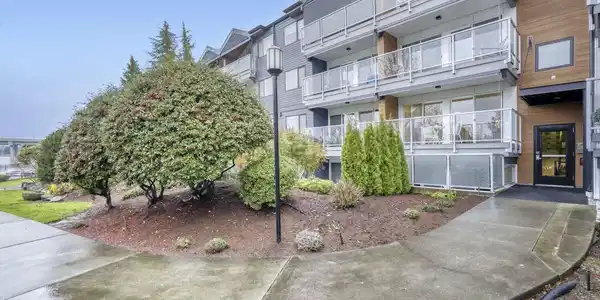 2501 Canterbury E