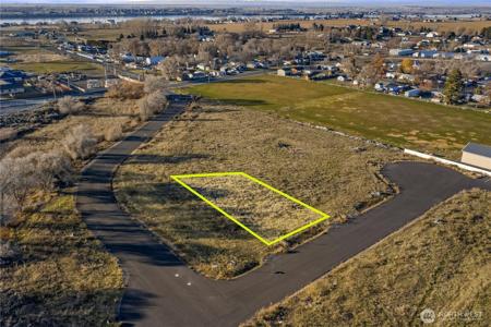 6 Valley NE
