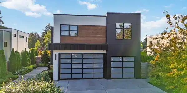 2627 78th NE