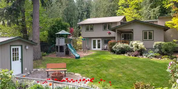 1536 Glen Cove