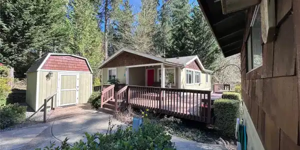 920 Mason Lake E