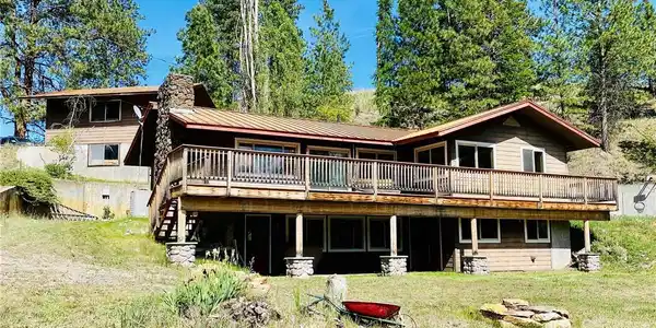 728 W Curlew Lake