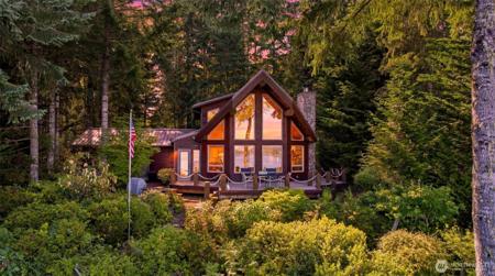 151 Tamarack
