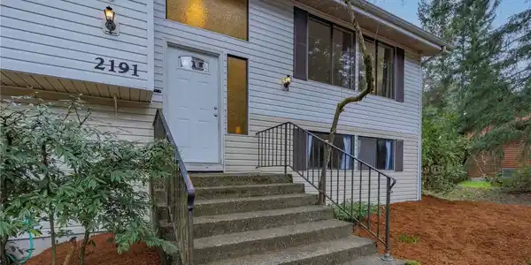 2191 Lakemoor SW