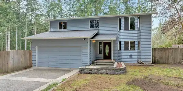 14106 Meadowlark Dr. NW