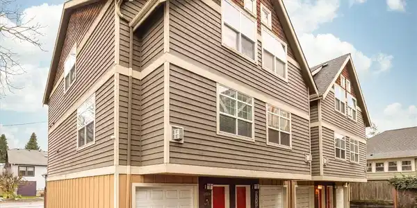 7803 12th NE