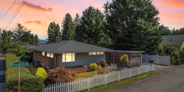 7302 Bowlyn S