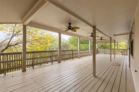 4502 W Oak Trail