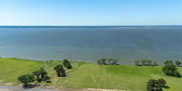 Lot 10 Triangle Shores