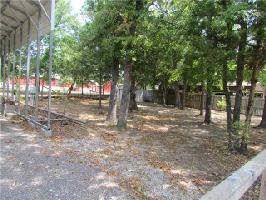 25 White Oak Dr