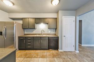 1219 Elm Court