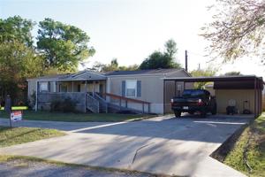 1703 E Apache Trail