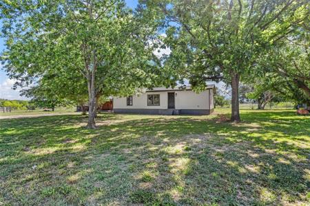 149 County Road 1401