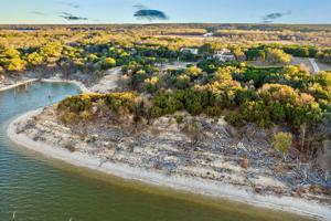 717 County Road 1304