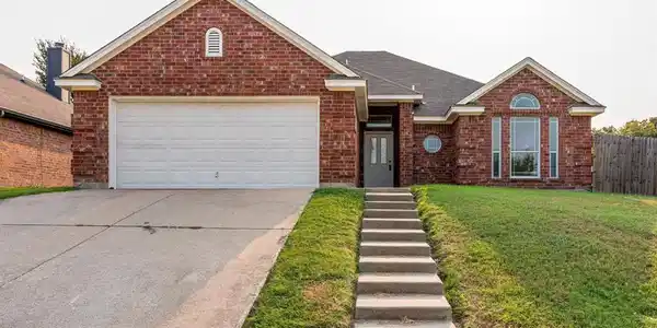100 Parkwood Court