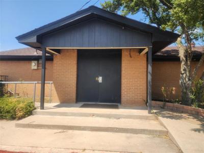 3300 Oak Trail Drive
