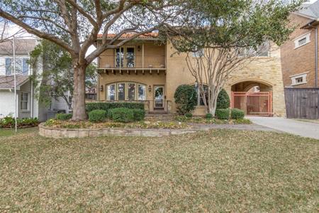 6945 Lakeshore Drive