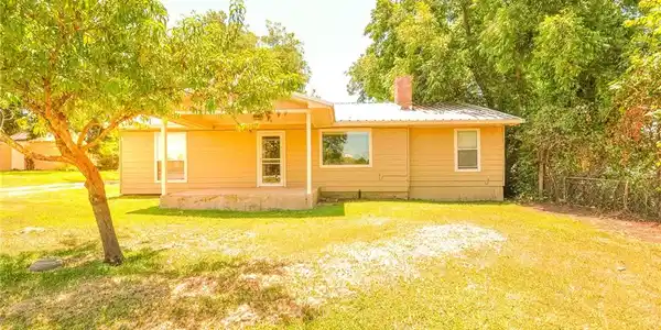 521 County Road 4873