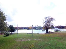9474 Lakeland Loop