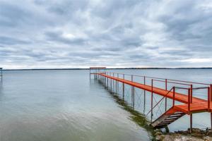 221 Lakeside Drive
