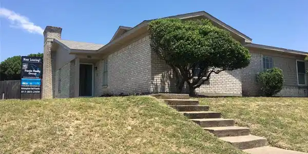 8831 Sandcastle Court