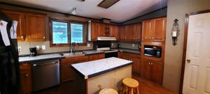 10463 Ferry Lake
