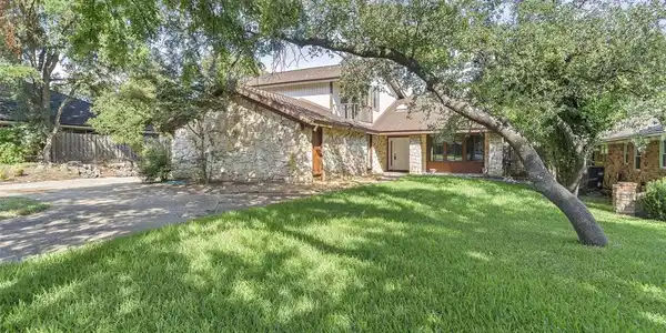 8900 Crosswind Drive