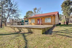 23013 Lakeside Drive