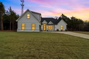 208 Guy Lane
