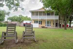 1415 E Apache Trail