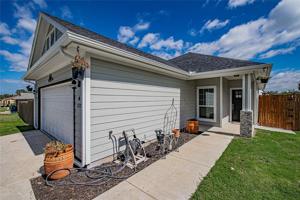 1321 E Apache Trail