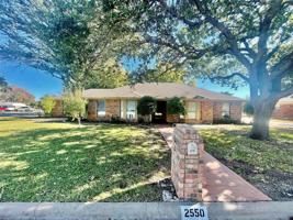 2550 Woodlake Drive