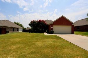 513 Highmoor Court