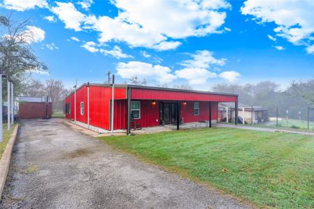 172 County Road 1296