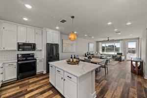 3412 Scenic Point Road