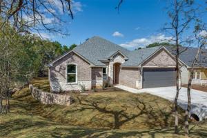 2516 Hillcrest Drive