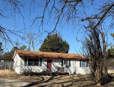 450 Oak Leaf Trail