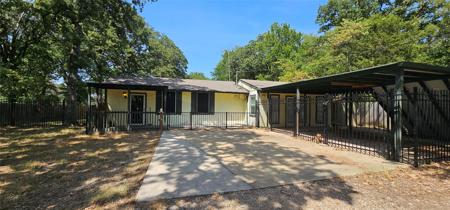 509 Hillcrest Drive