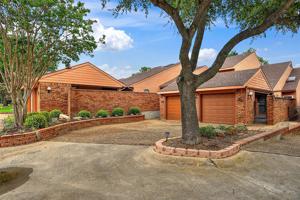 23 Village Green Court