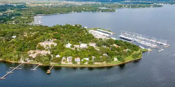 9999 Boat Club Road