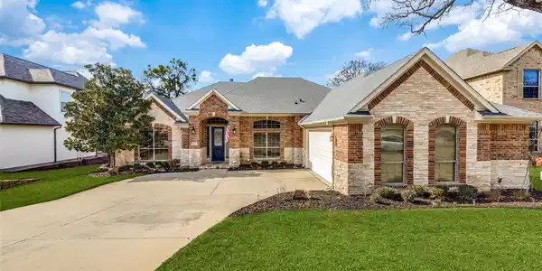 1829 Spinnaker Lane