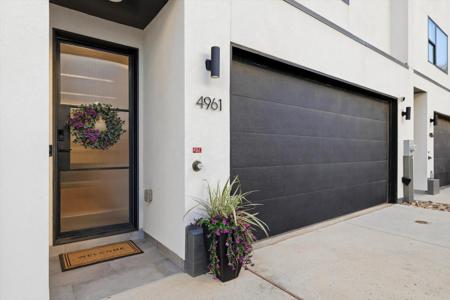 4961 Blaynes View