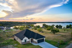 127 Lakeshore Drive