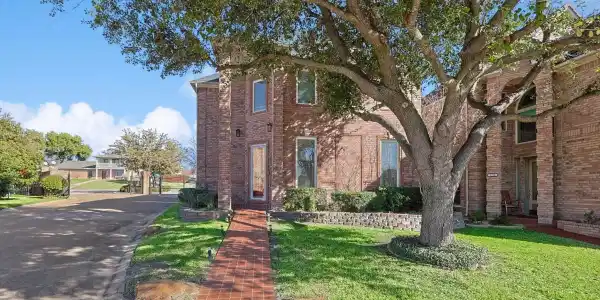 8354 Sunset Cove Drive