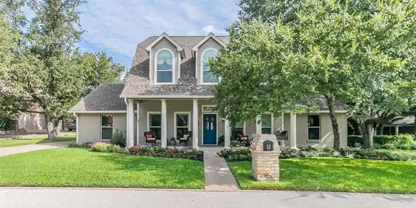 12 Buccaneer Court