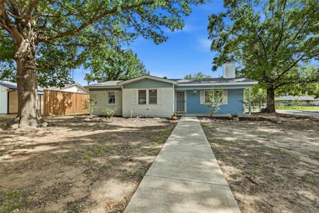 588 Pine Street